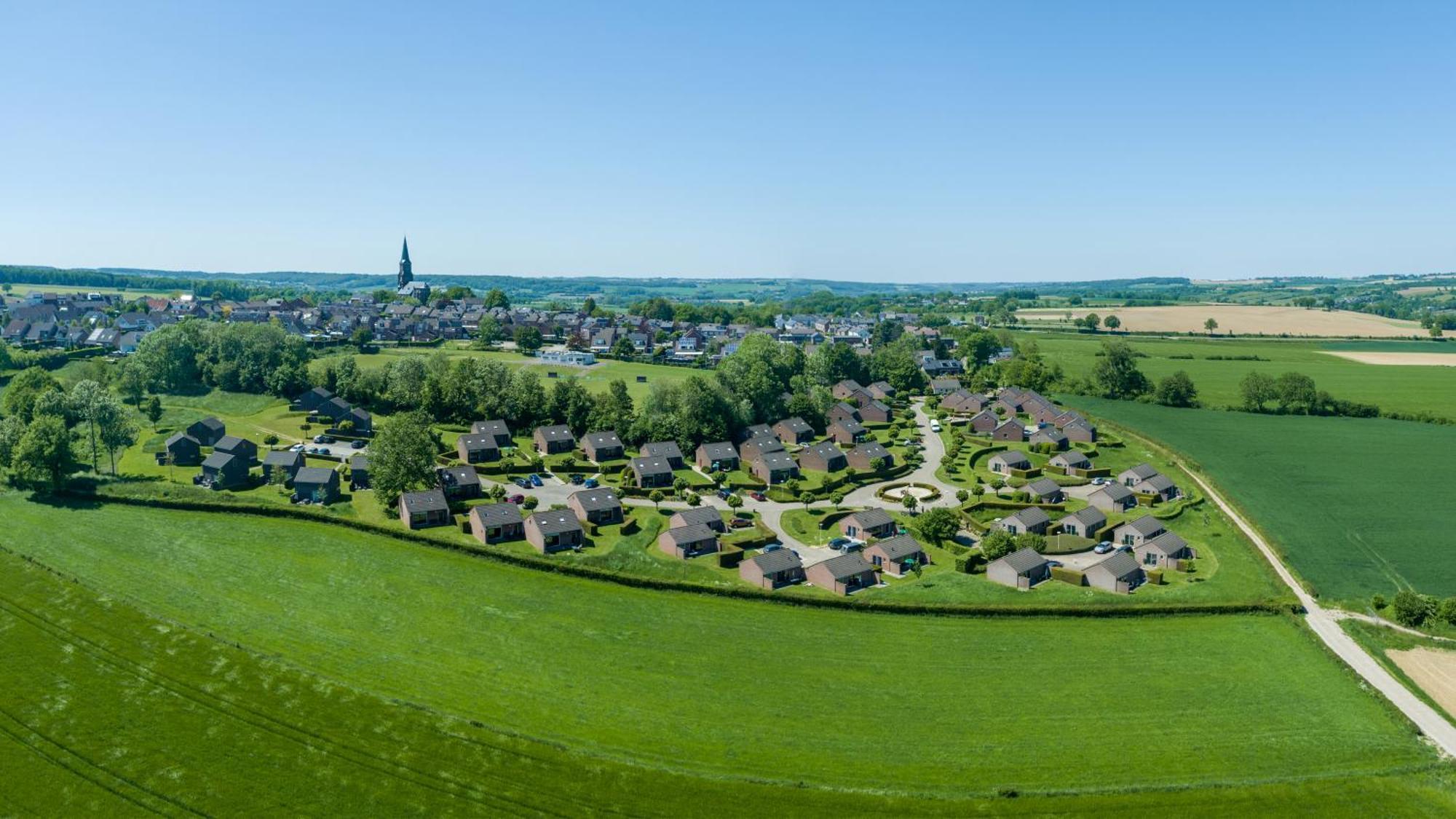 Summio Vakantiepark Reevallis Вийлен Екстериор снимка