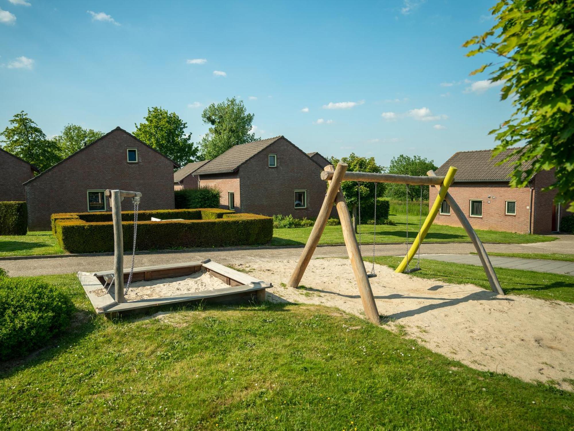 Summio Vakantiepark Reevallis Вийлен Екстериор снимка